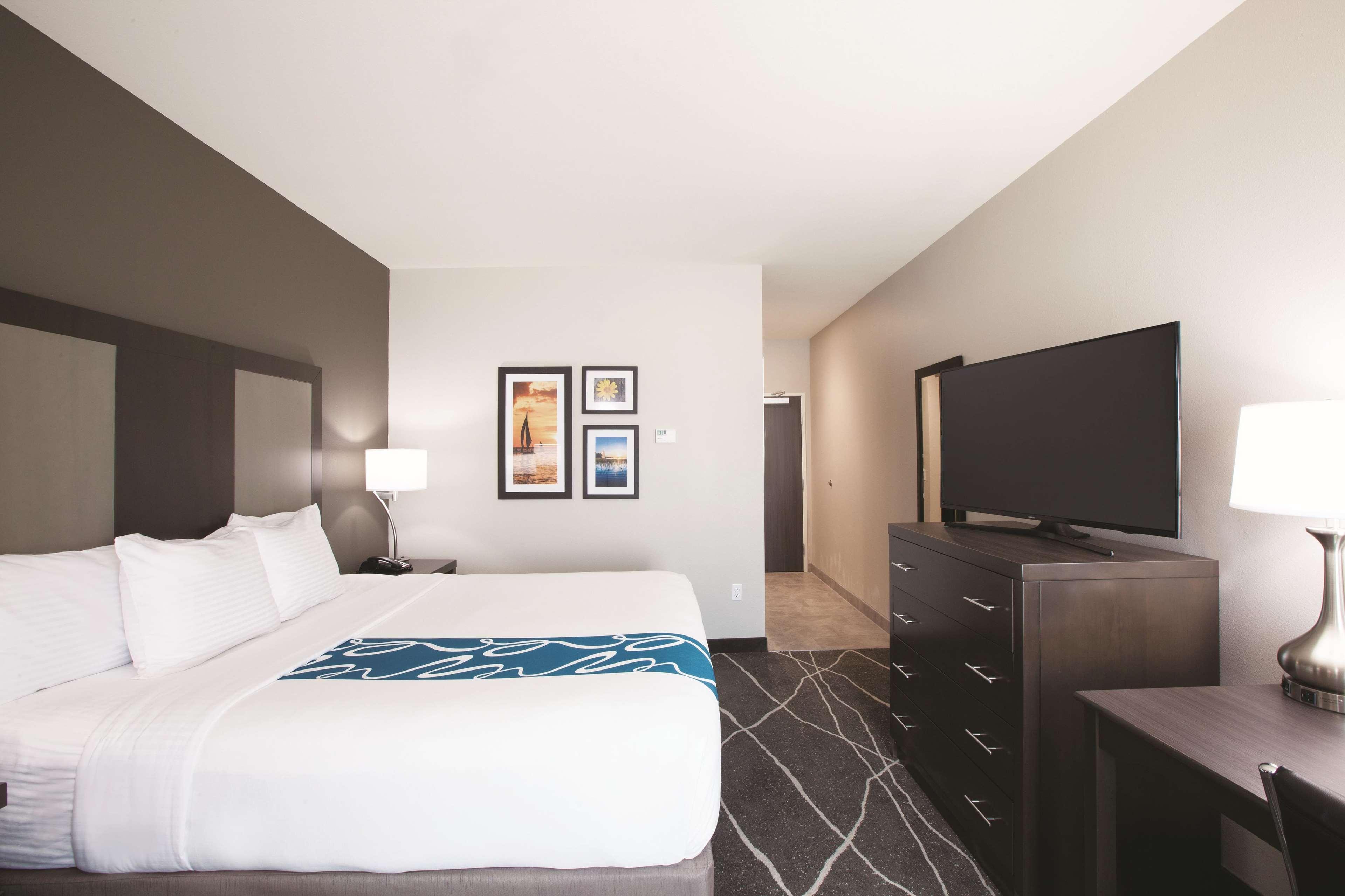 Hotel La Quinta By Wyndham Tulsa Broken Arrow Exterior foto