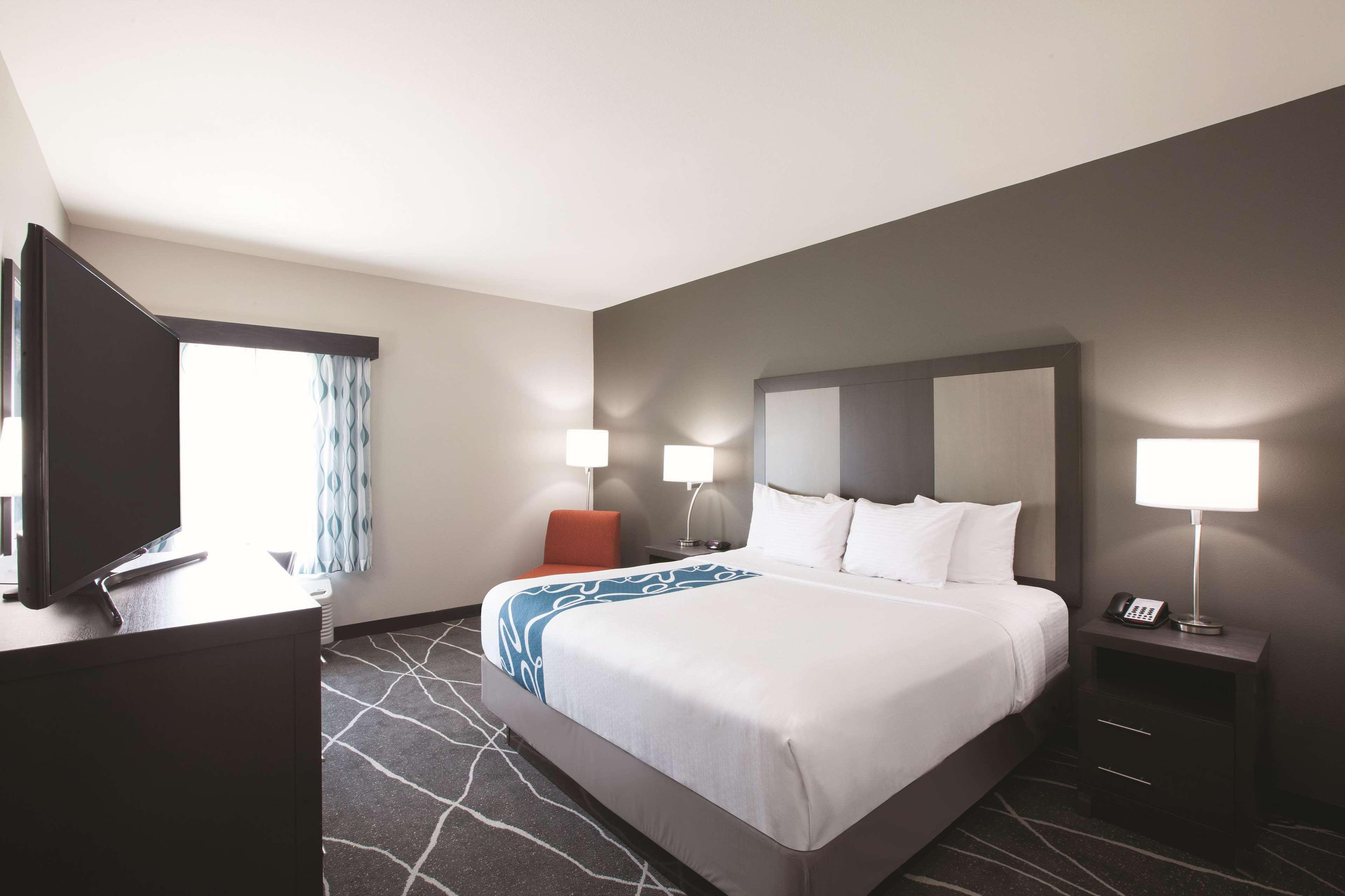 Hotel La Quinta By Wyndham Tulsa Broken Arrow Exterior foto