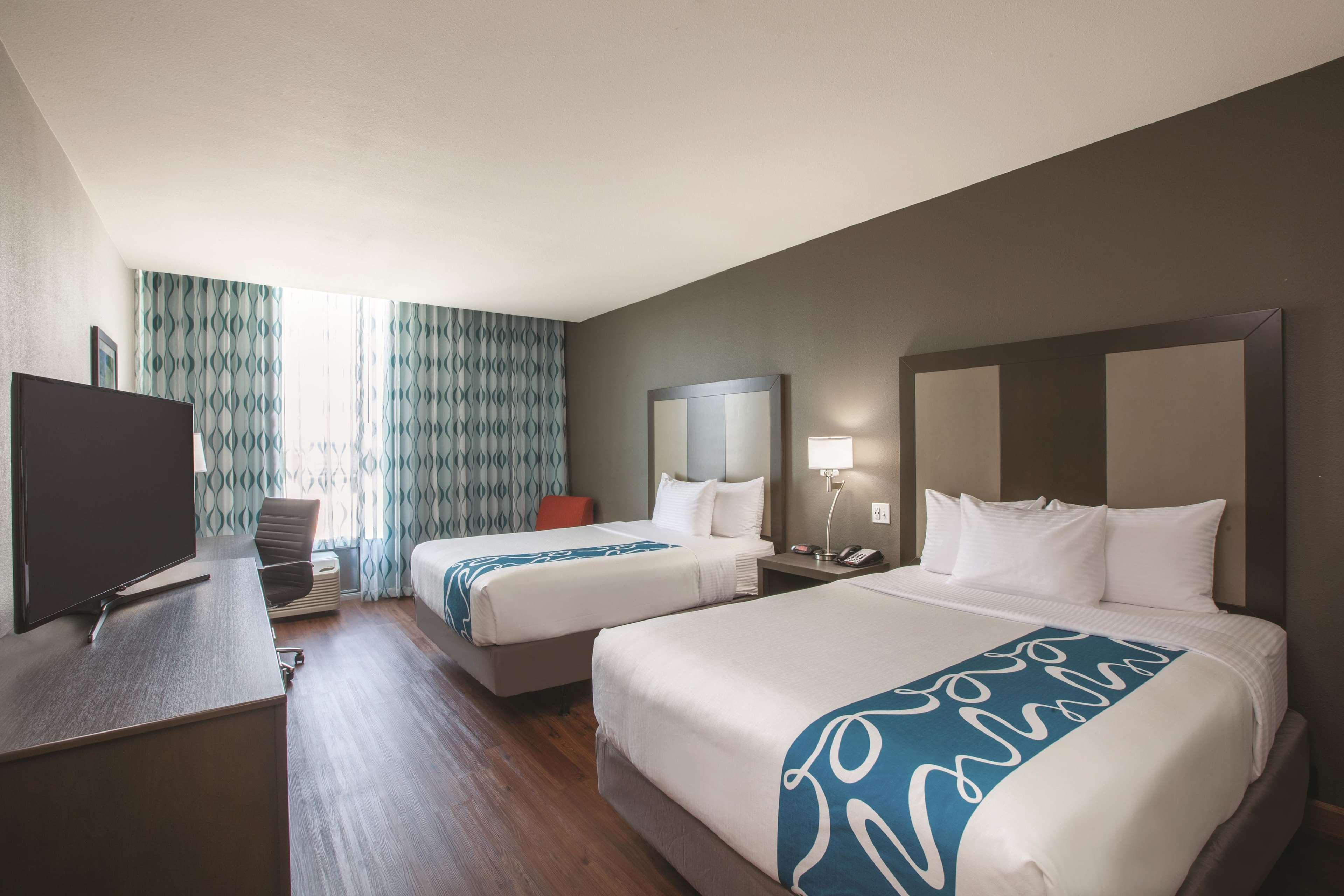 Hotel La Quinta By Wyndham Tulsa Broken Arrow Exterior foto